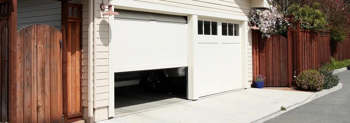 Repair Garage Door Won't Close Light Blinks in Davie, Florida