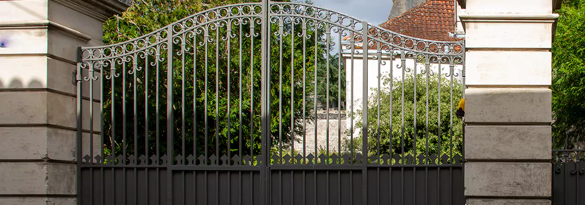 Wooden Swing Gate Repair in Davie, FL